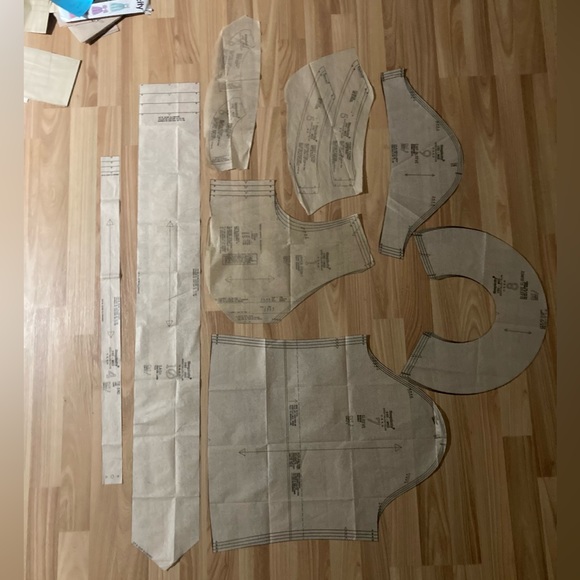 Simplicity 5193 Misses Petite Dress, Top and Pants - Picture 2 of 4